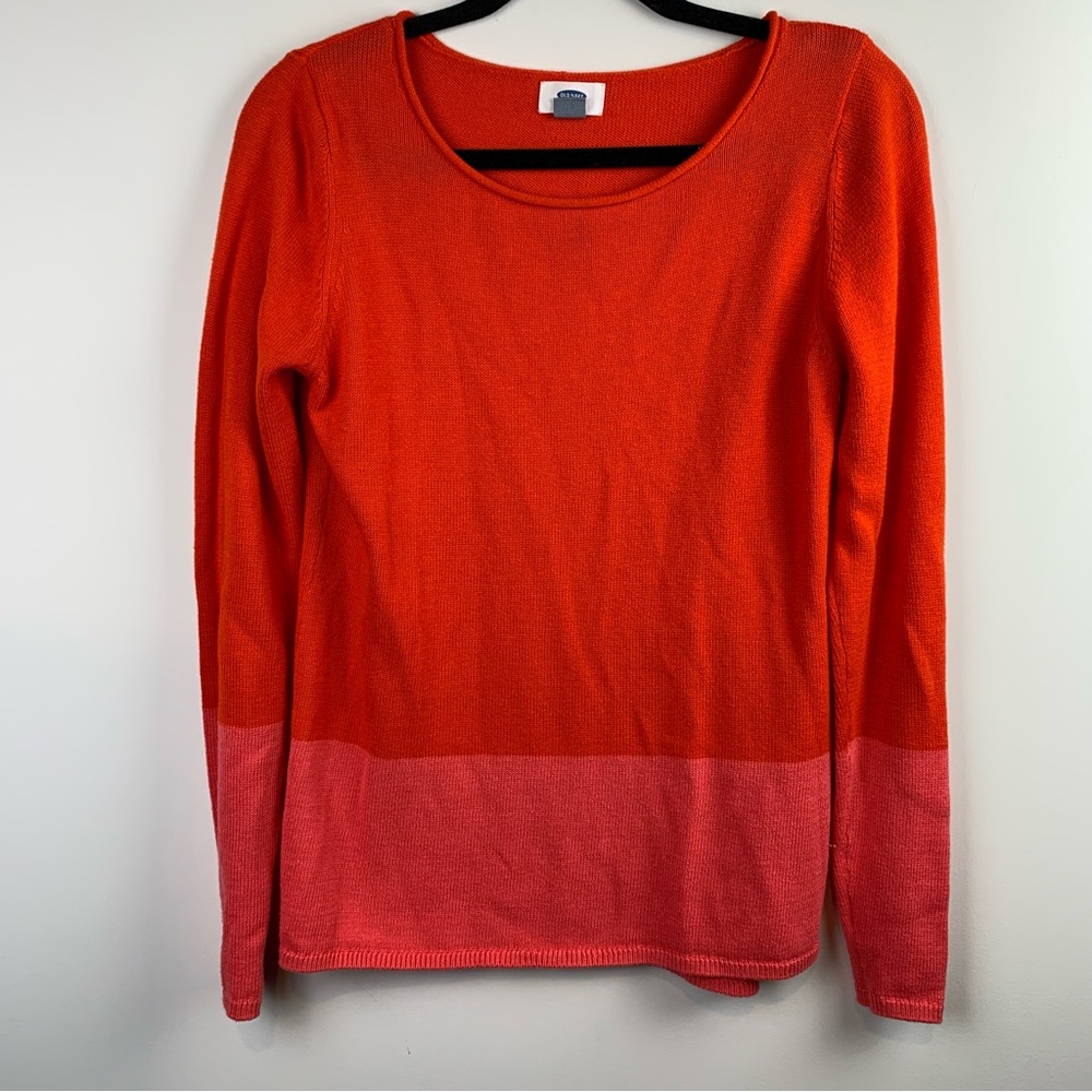 🍎 old navy color block sweater